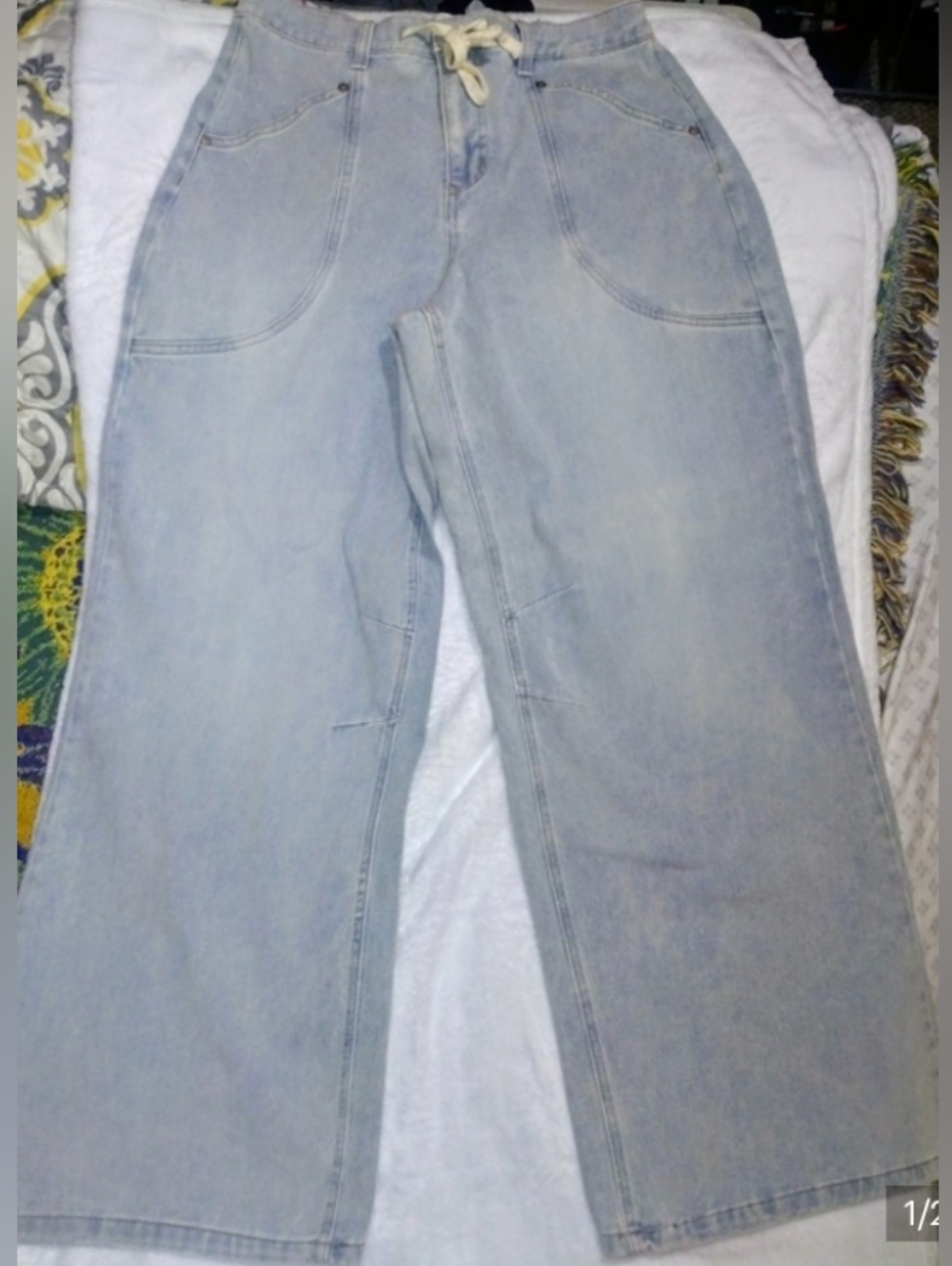 Light Wash Wide Leg Jeans